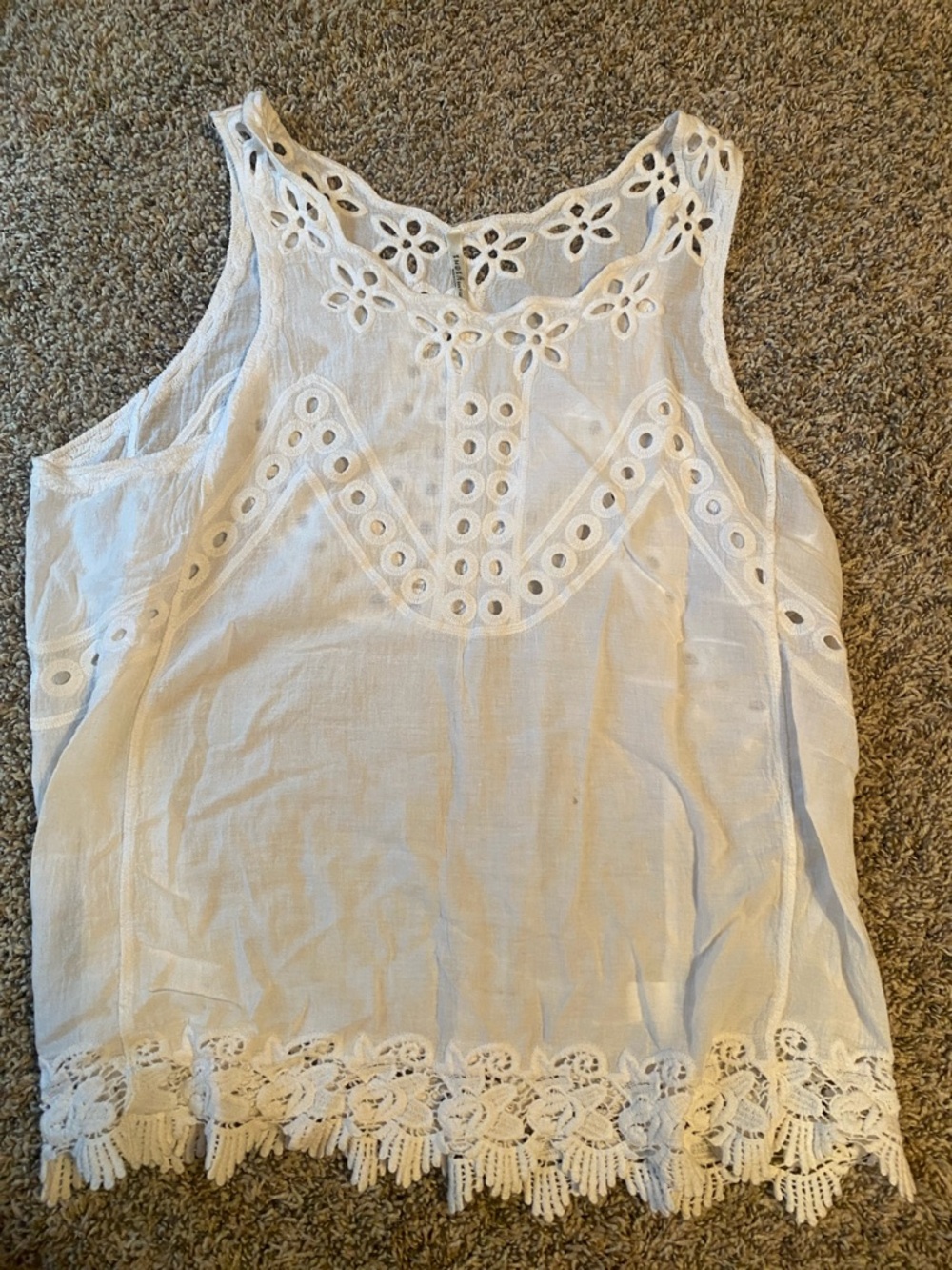 India Boutique Women's White Eyelet Lace Tank Top